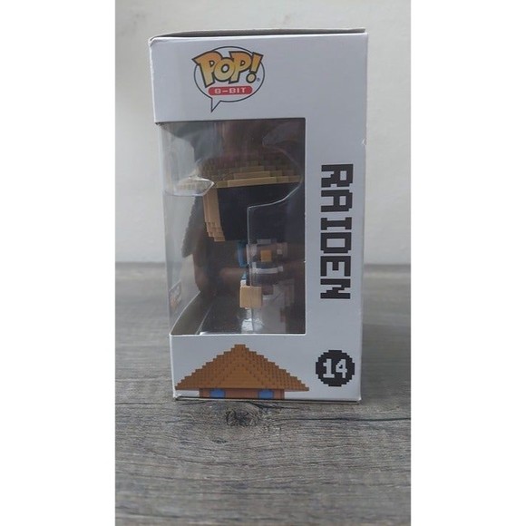 Funko Pop! 8-Bit Mortal Kombat X Raiden #14 Gamestop Exclusive With Protector - Picture 2 of 9